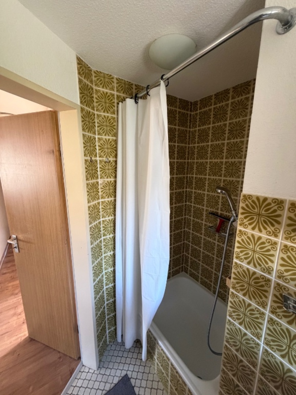 Möbelierte 2-Zimmerwohnung mit Küche und Bad (WG-geeignet) – Dümmerweg, 33104 Paderborn Schloß Neuhaus – Vorschaubild 16
