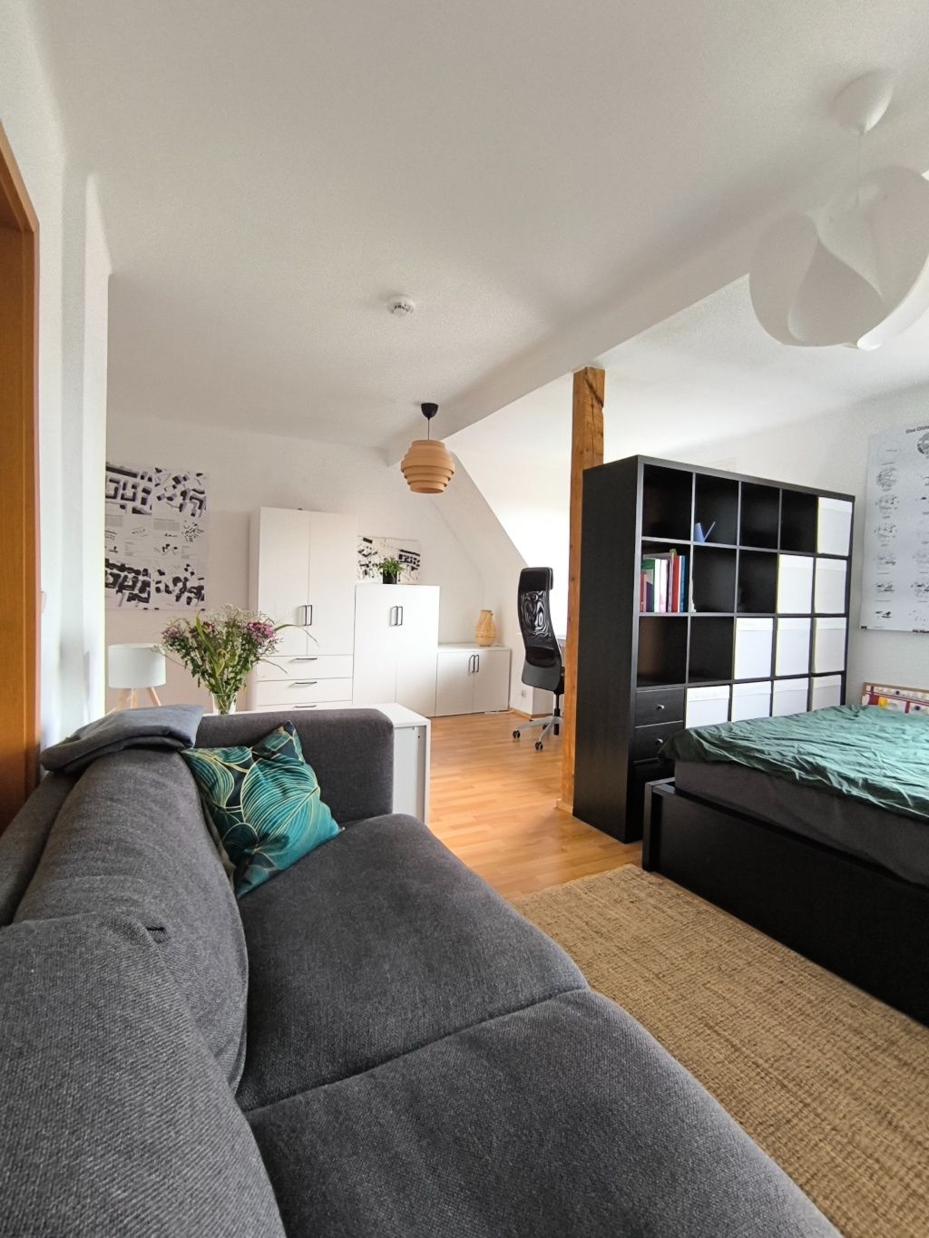 Möbelierte 1-Zimmer-Wohnung – Roststraße 27, 99086 Erfurt Ilversgehofen – Vorschaubild 2