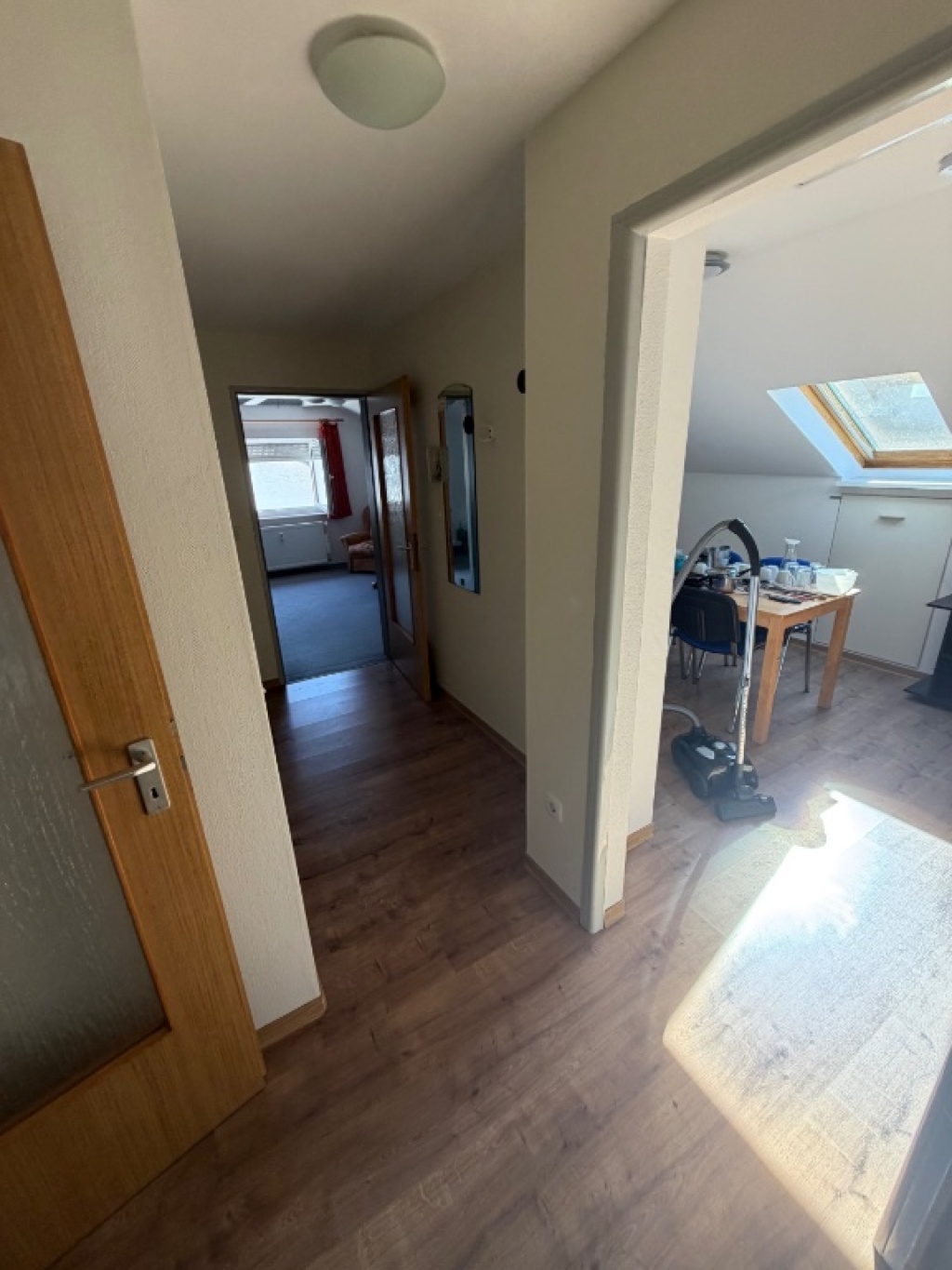 Möbelierte 2-Zimmerwohnung mit Küche und Bad (WG-geeignet) – Dümmerweg, 33104 Paderborn Schloß Neuhaus – Vorschaubild 3