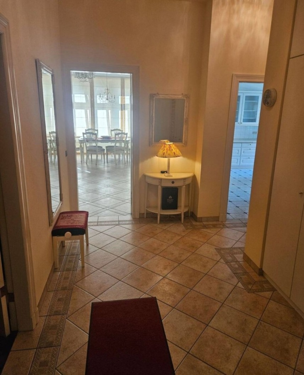 2 Zi Wohnung - Berlin Zehlendorf - 105,5 qm - Einbauküche - möbliert - WG tauglich - Hochparterre - Balkon - € 1800 warm – Bergengrünstrasse 25, 14129 Berlin Zehlendorf – Vorschaubild 12
