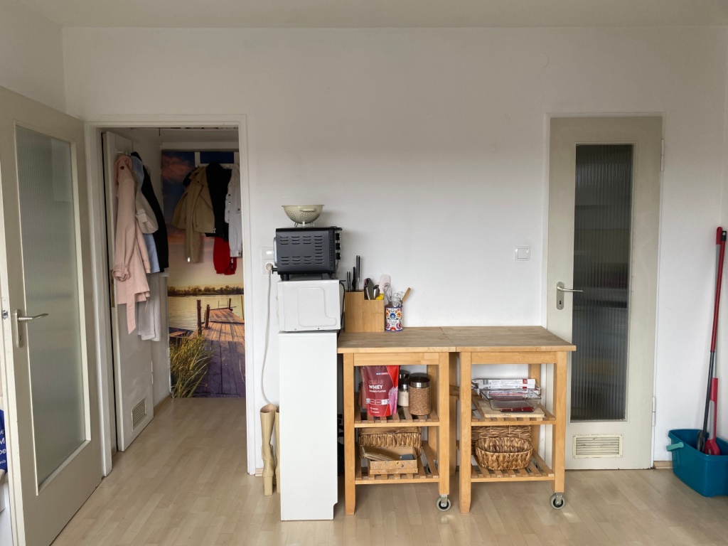 (Anfragestopp) helle Wohnung mit Balkon in der Innenstadt – Gabelsbergerstraße, 91052 Erlangen Innenstadt – Vorschaubild 4