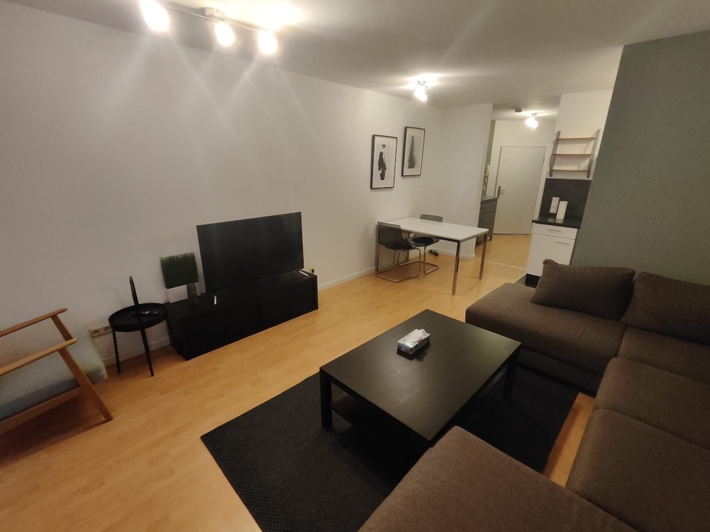Bezugsfertige möblierte Zwei-Zimmer Wohnung in Köln Altstadt-Nord – ideal auch für Studenten, kurzfristig verfügbar – 50668 Köln Altstadt-Nord – Vorschaubild 2