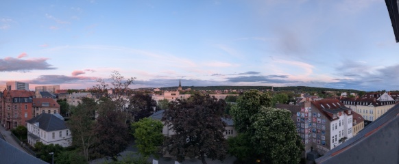 Imagen del anuncio: Helles 15m2 Altbau-Zimmer mit Steigerwald-Blick (Zwischenmiete)
