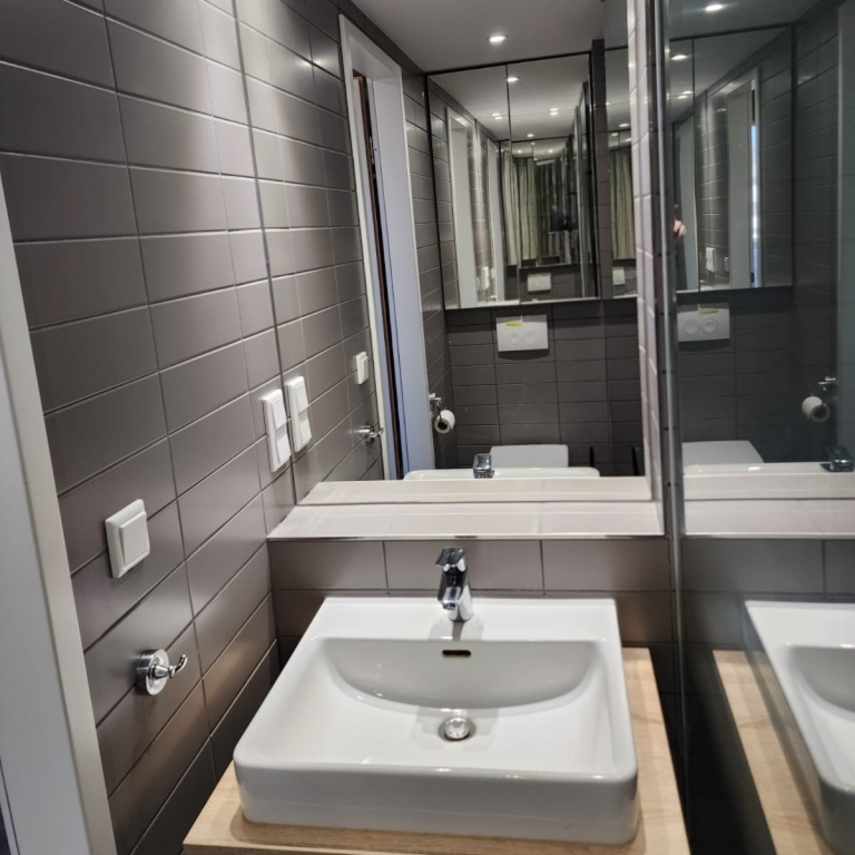 Möbliertes Penthouse-Apartment mit Dachterrasse in Heilbronn — Urban Living – Schmollerstraße 55, 74074 Heilbronn Heilbronn – Vorschaubild 8