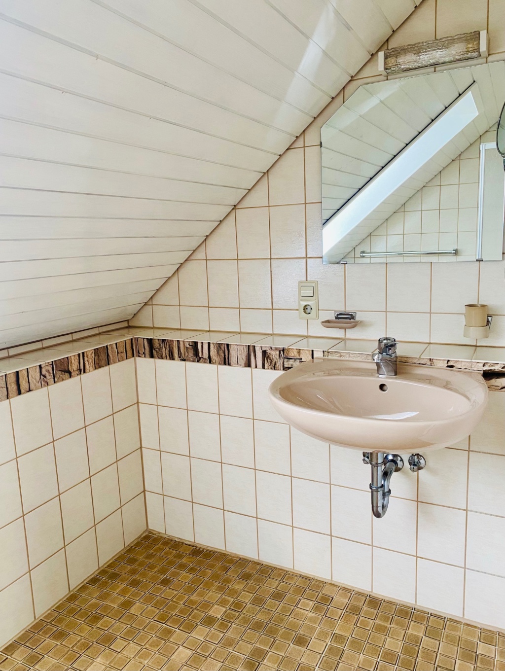 Helle, ruhige DG-Wohnung im schönen Vaihingen – Schexweg, 70563 Stuttgart Vaihingen – Vorschaubild 7