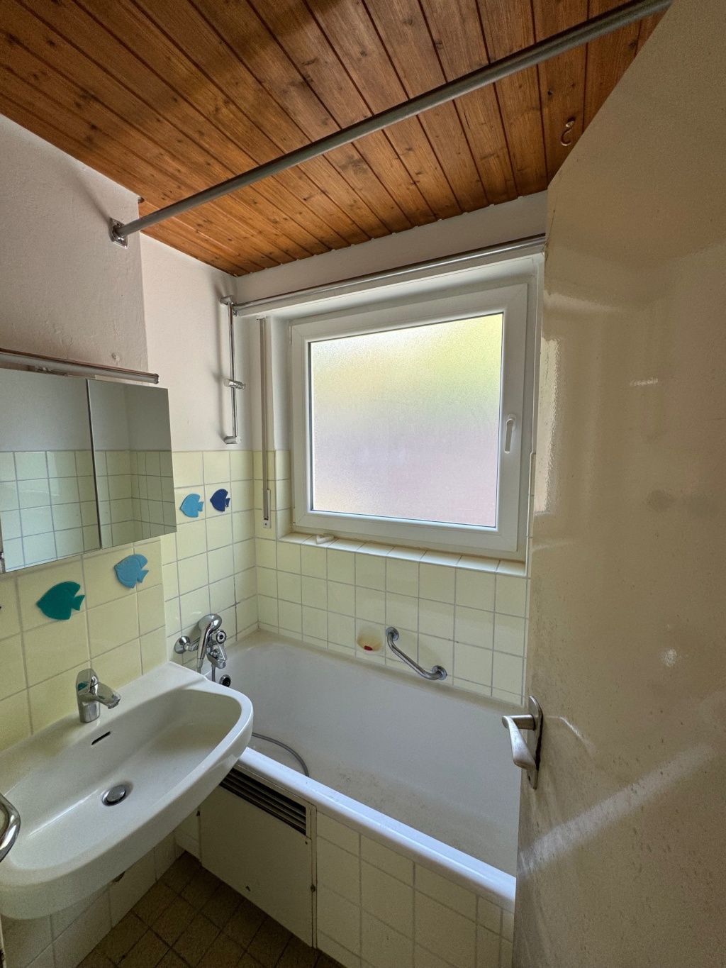 Helle 3 Zimmer Wohnung zu vermieten in Stuttgart – Uhlbacherstr, 70329 Stuttgart Obertürkheim – Vorschaubild 8
