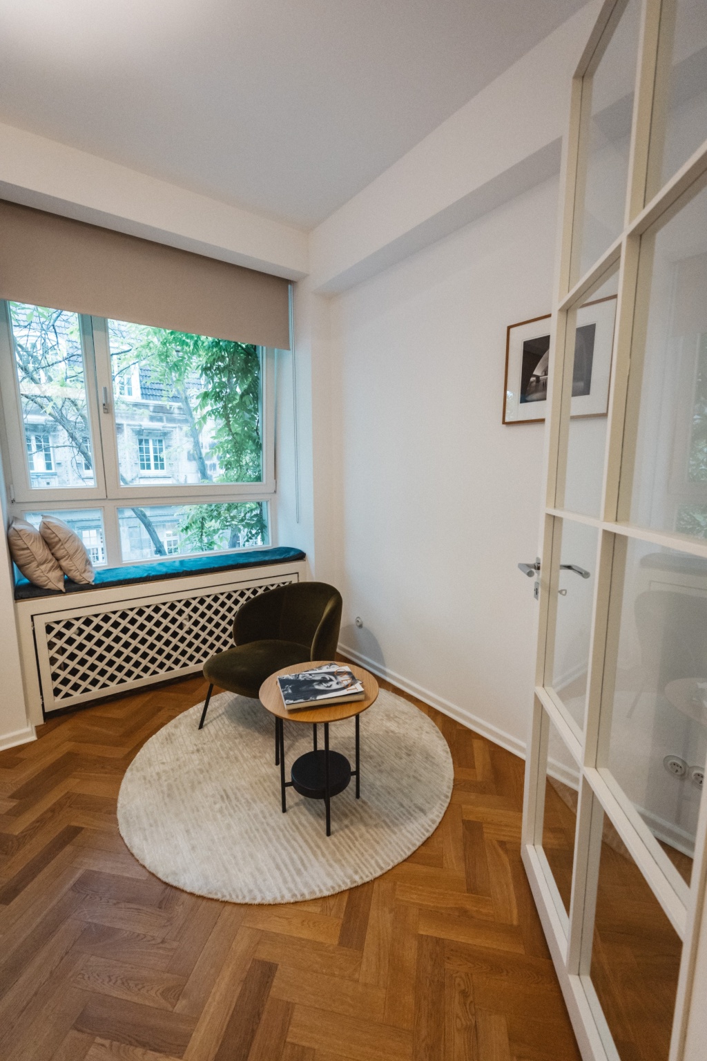 möblierte und zentrale 2-Zimmer Wohnung – St.-Apern-Straße, 50667 Köln Köln – Vorschaubild 3