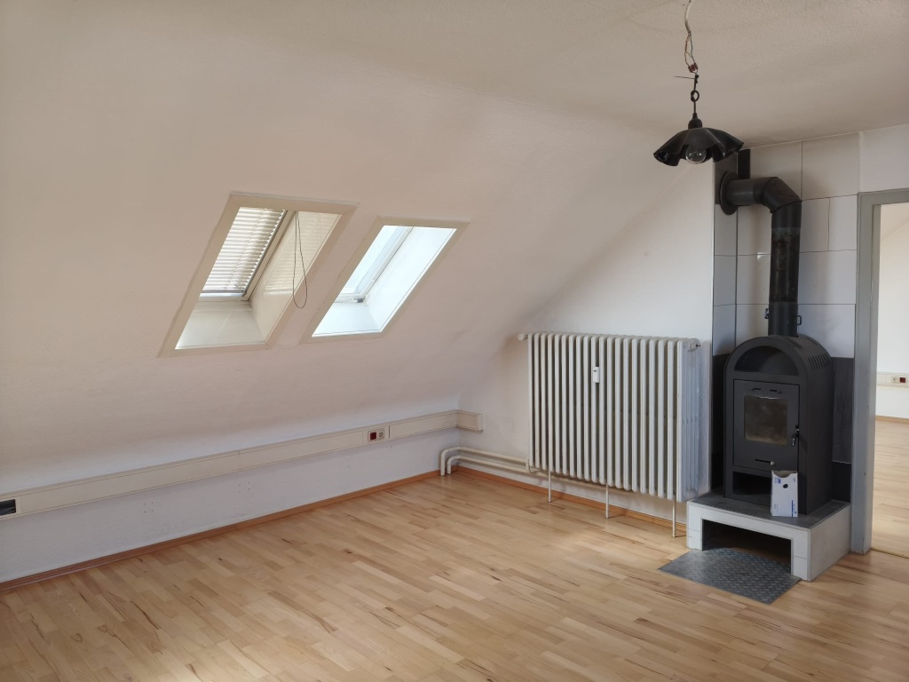 Sehr große Wohnung, fast das ganze Haus, für eine 5er WG mit 2Bädern, große Küche und Wohnzimmer zu vermieten – 34127 Kassel Mitte – Vorschaubild 12