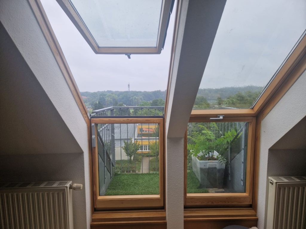 Upscale Attic Apartment with Stunning City Views – 4177 Leipzig Altlindenau – Bild 1 von 12
