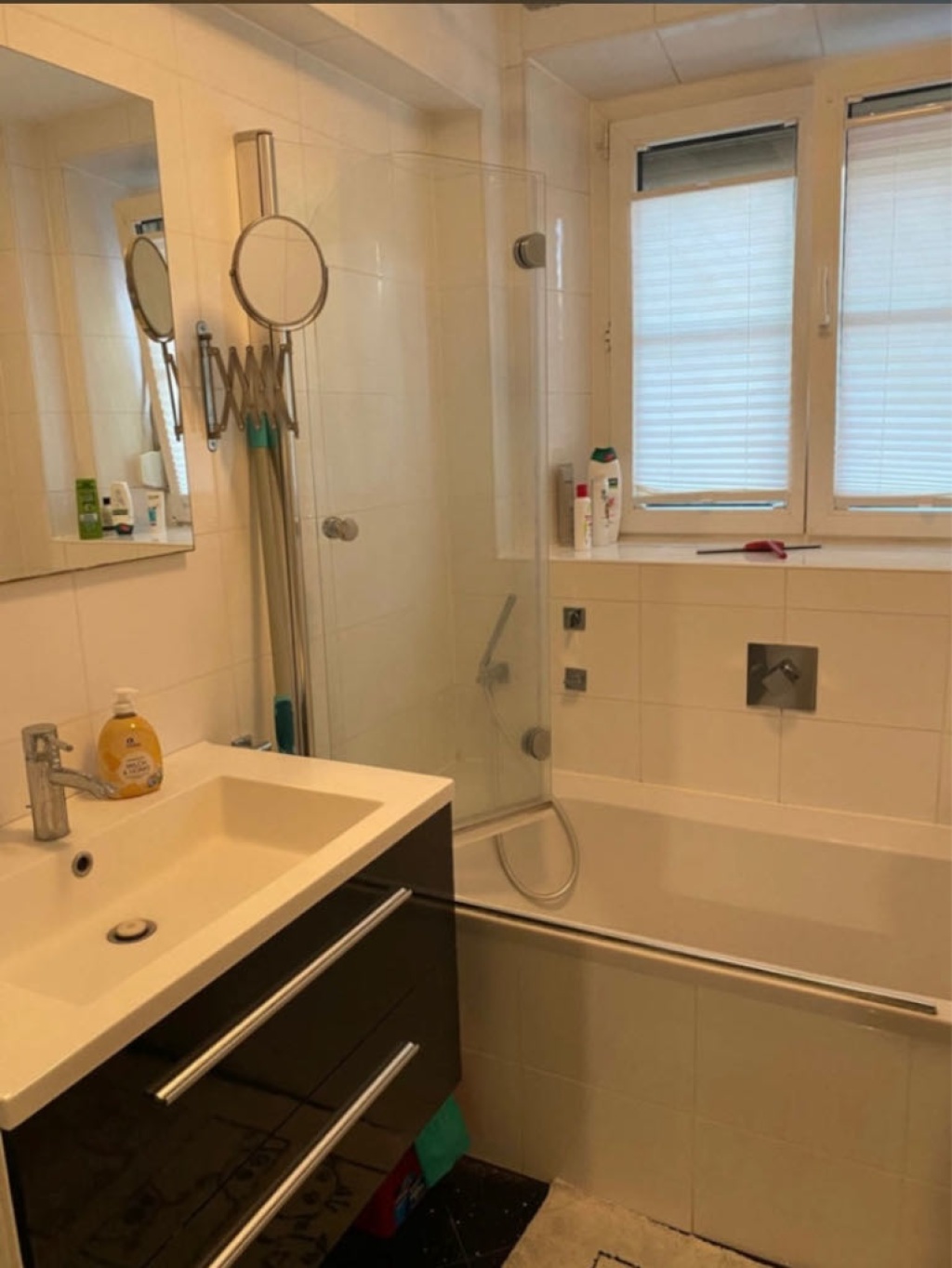 WG-Zimmer Innenstadt Öglinstraße 4 - Badezimmer
