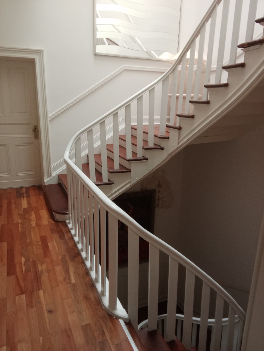 Traumhafte 1 Zimmer Wohnung (Altbau) in Düsseldorf Pempelfort für 4 Monate – 40479 Düsseldorf Pempelfort – Vorschaubild 11