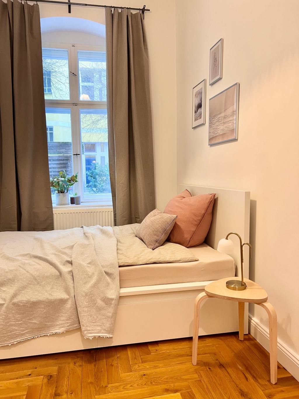 Charmante, ruhige, voll möblierte Altbauwohnung auf Zeit, Hinterhaus, Charlottenburg Berlin! – Philippistr 2, 14059 Berlin Charlottenburg – Vorschaubild 4