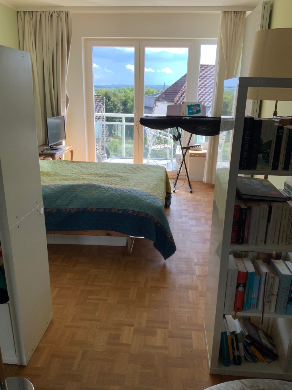 Zwischenmiete.: sehr hochwertige große und helle Wohnung (114 qm) am Westfalenpark in Dortmund. 01.02.27 - 31.05.27. Zwei Bäder, drei Balkone. – 44141 Dortmund Südliche Innenstadt – Vorschaubild 12