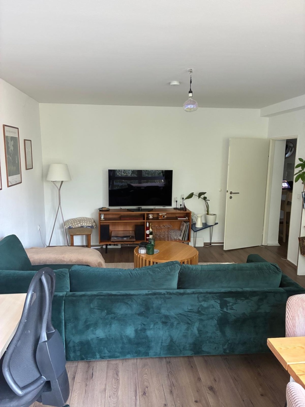 Helle 2-Zimmer-Wohnung in Top-Lage Lindenthal/Sülz | möbliert | 08.09.–21.11. – Laudahnstr. 6, 50937 Köln Köln – Vorschaubild 2
