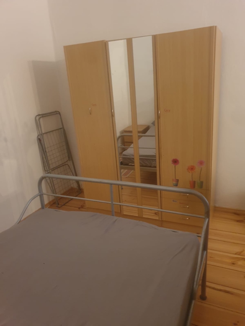 1-Zimmer-Wohnung Wedding Brüsseler Straße 39 - Schrank