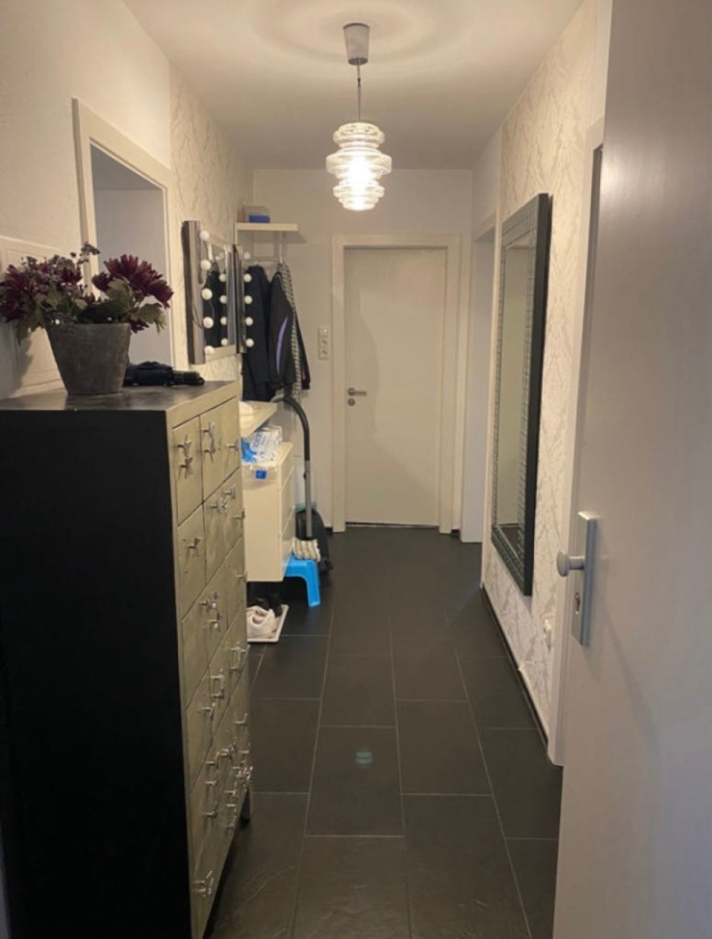 WG-Zimmer Innenstadt Öglinstraße 4 - Gang
