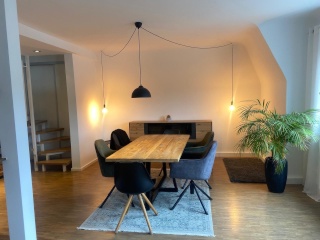 Anzeigenbild: Großzügige 2 - 3er-WG in Stuttgart-Botnang – Maisonette mit Balkon