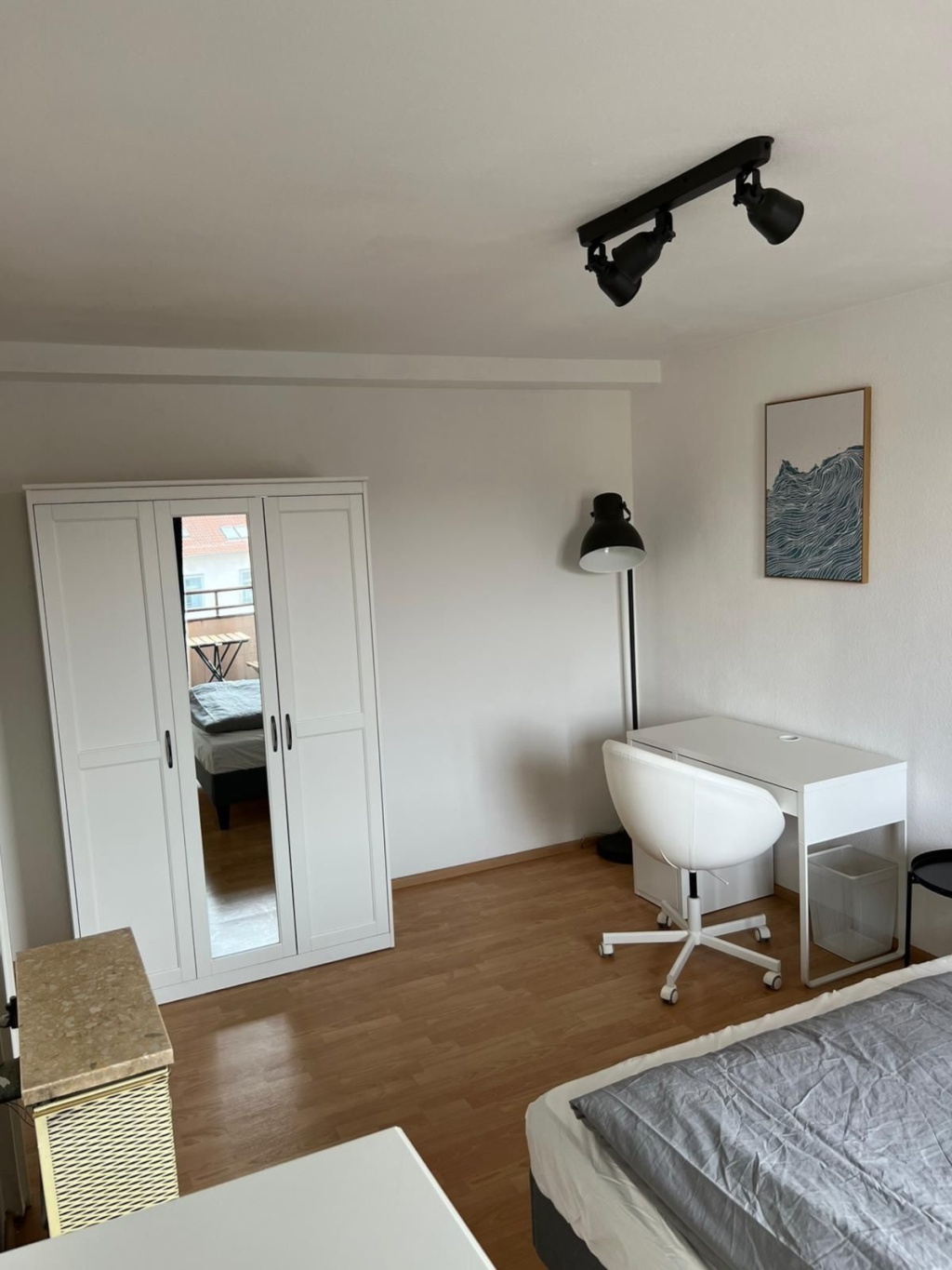 Gemütliches Zimmer mit Balkon in Stuttgart-Mitte
