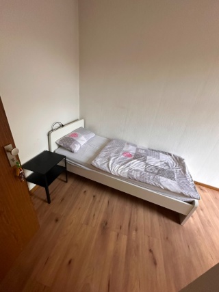 Anzeigenbild: WG-Zimmer in gemütlicher Wohnung – möbliert & bezugsfertig
