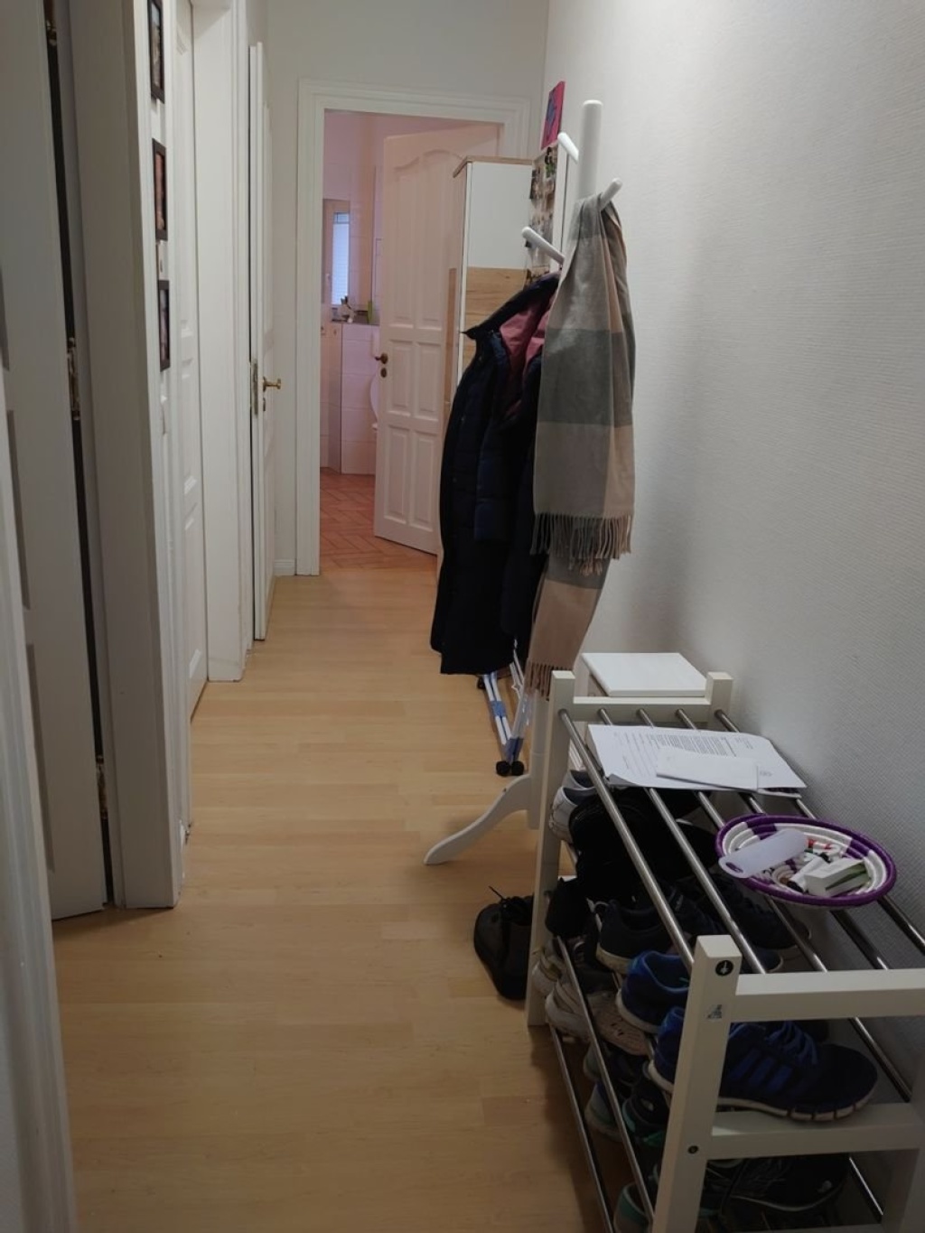 Short term apartment in the heart of Friedrichshain Sep 18-20 – Glatzer Straße, 10247 Berlin Friedrichshain – Vorschaubild 5