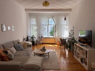 Vollmöblierte 2-Zimmer-Wohnung im Weserkiez in Neukölln — photo 1