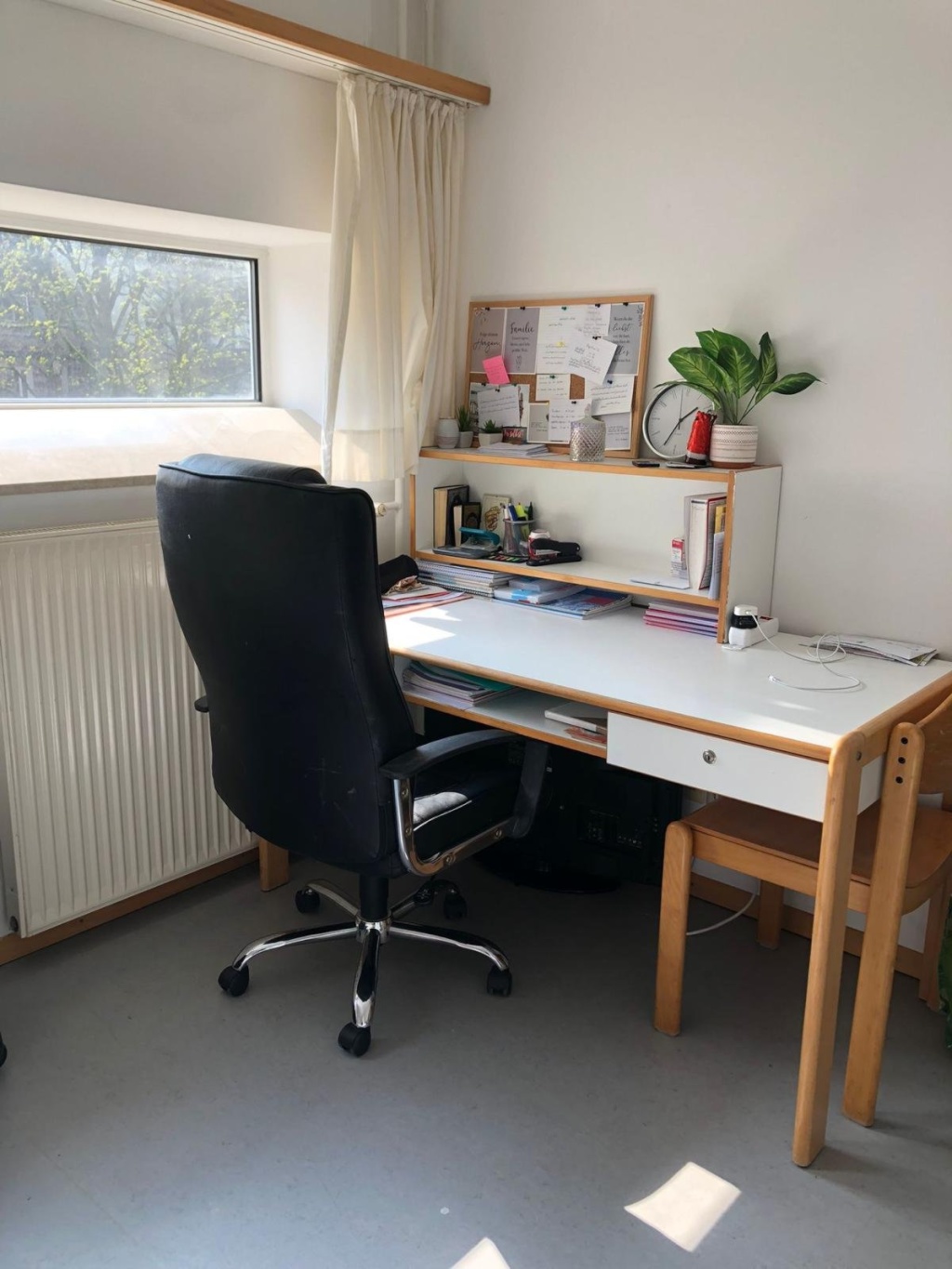 ☀️ Helles möbl. Zimmer mit eigenem Bad 🚿 – 91054 Erlangen Werker – Bild 1 von 3