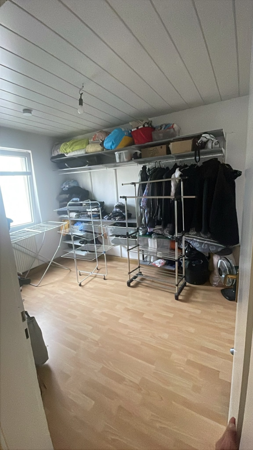Nachmieter gesucht! Komplette Wohnung ab September abzugeben in Mainz Innenstadt in bester Lage! (2 Schlafzimmer, 1 Ankleidezimmer, Küche, Bad, Flur) – Mittlere Bleiche, 55116 Mainz Altstadt – Vorschaubild 14