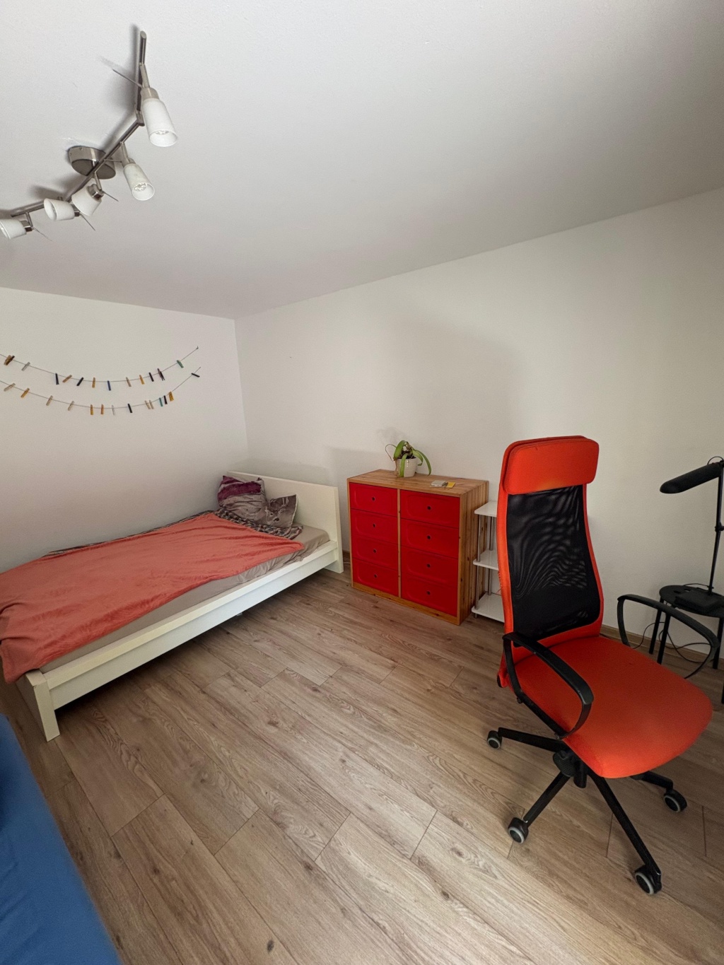 WG-Zimmer Birkach Erisdorfer Str. 54 - Dein Zimmer