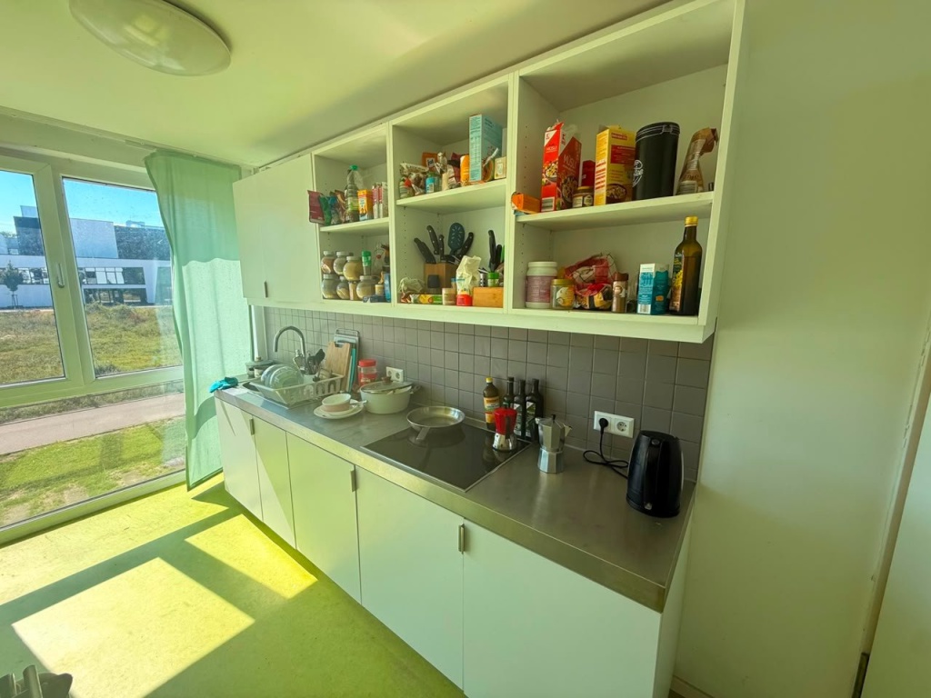 🚪 Long-Term Sublet. Move-in from 11th Sept 2026 Hello everyone, I am subletting my fully furnished room in a 3-person shared apartment (WG) 🗓️ Period: *11th September 2026 to 31 March 2027* 📍 Location: Heinz-Rühmann-Straße 9, 89231 Neu-Ulm. Studen – Heinz-Rühmann-Straße 9, 89231 Ulm Neu-Ulm – Vorschaubild 11