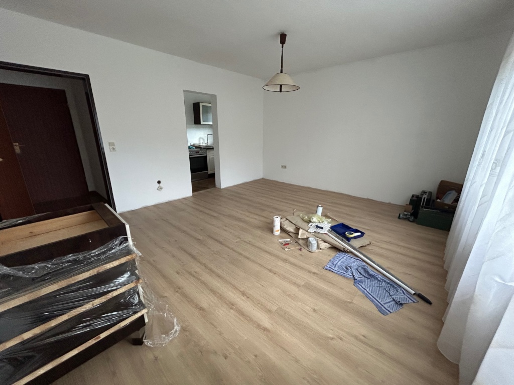 Sanierte 2-ZKB Erdgeschosswohnung in zentraler, direkter Uninähe ab dem 15.09 bezugsfertig