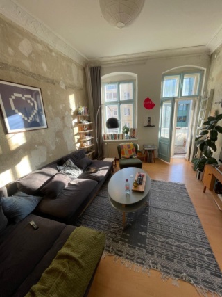 Beautiful furnished 2-room flat with balcony – October sublet — photo 1