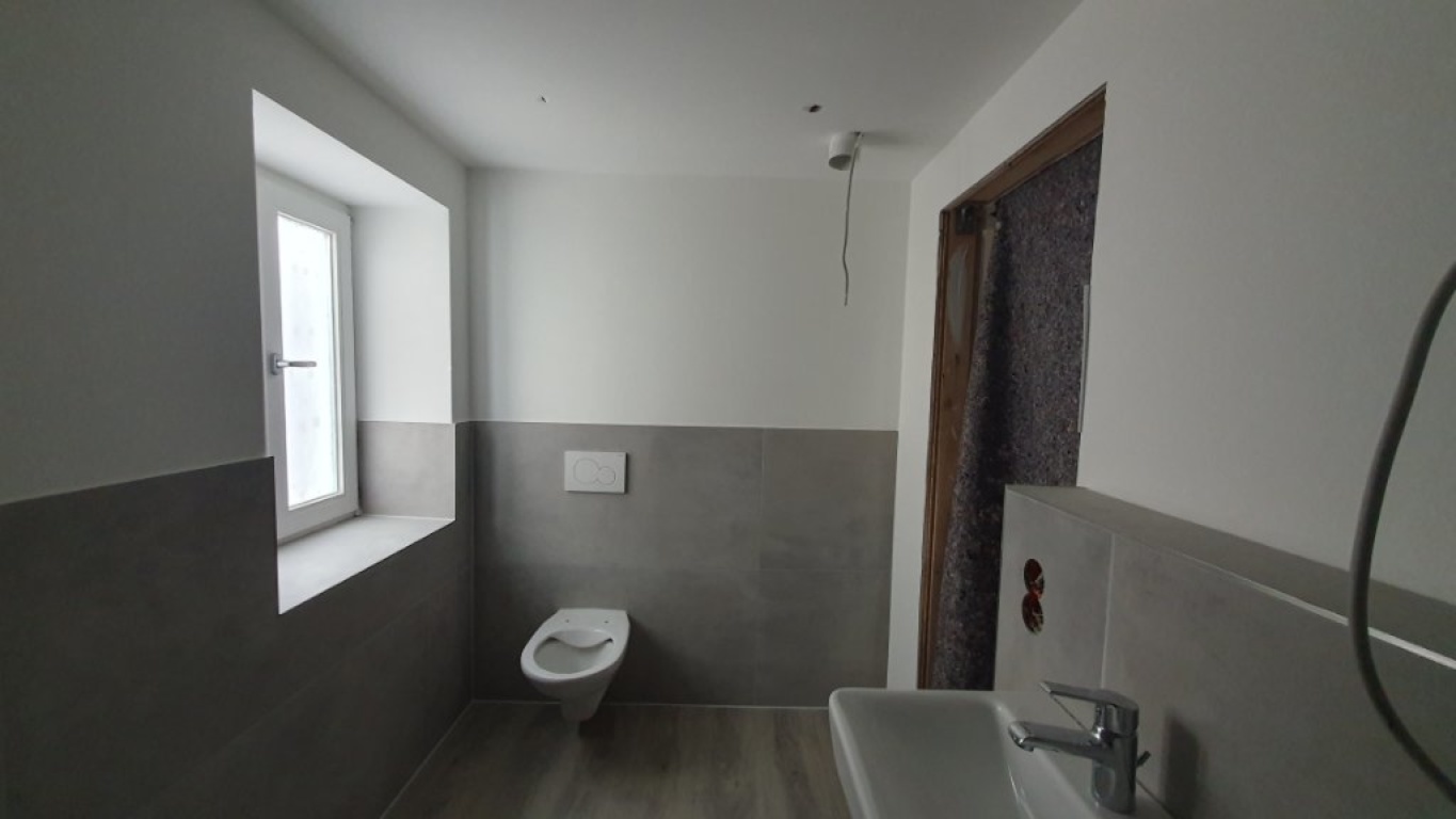 Habitación en WG Untertürkheim Beutelsbacher Straße 1 - Bad 2