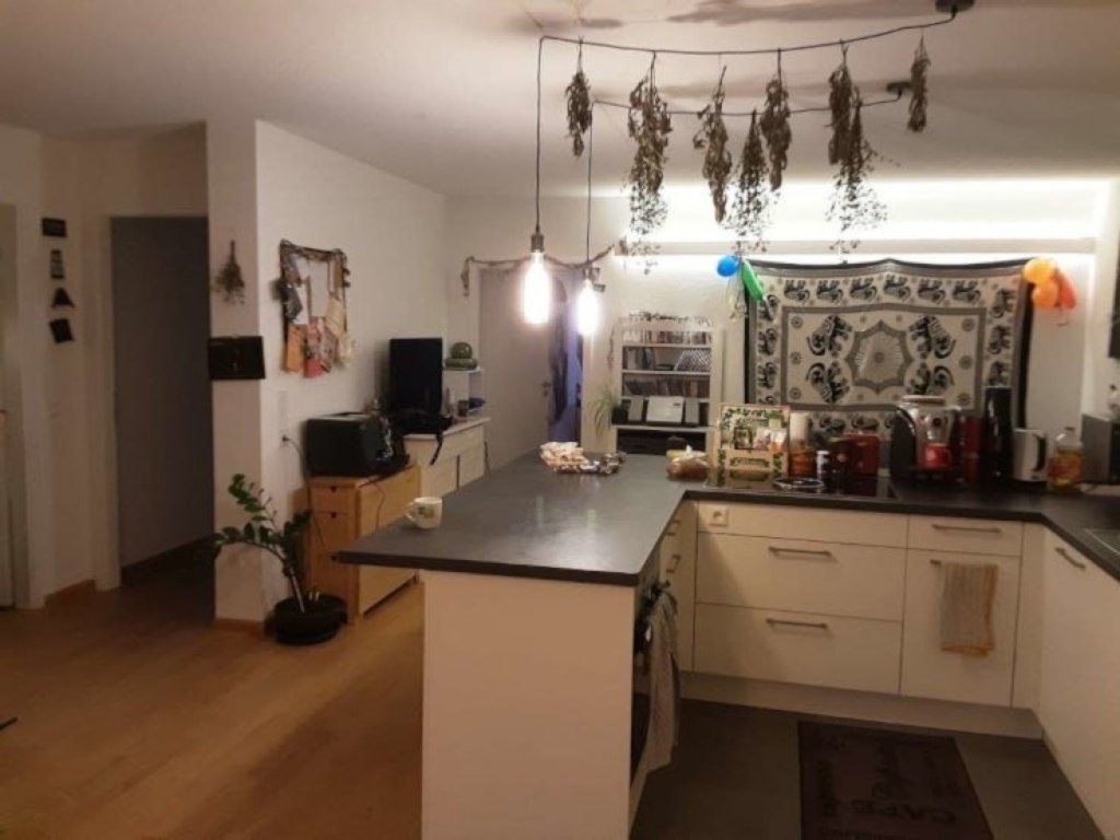 Habitación en WG Haslach U - Teil von Küche u Wohnzimmer