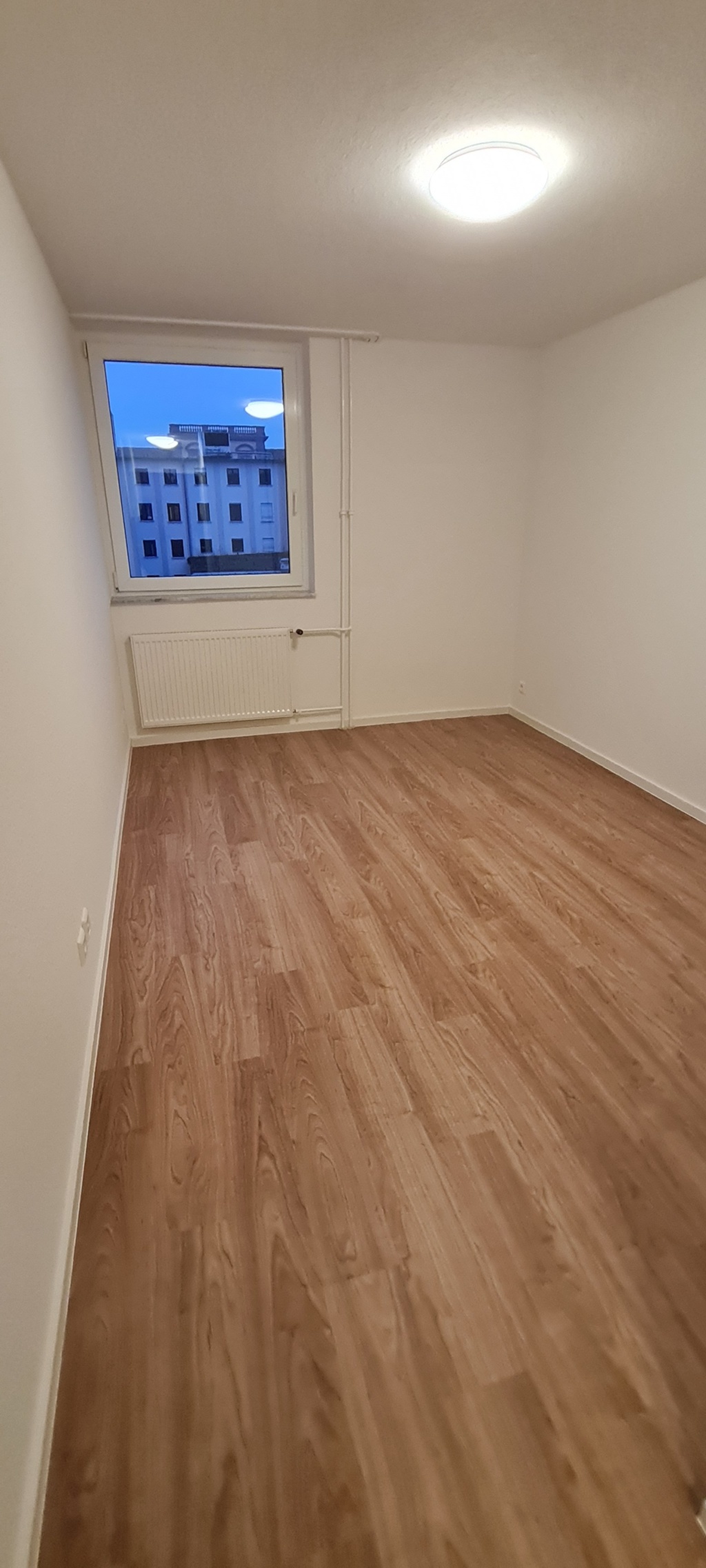 1-Zi-Whg L2 komplett renoviert, MA Innenst. mit Sicht auf Universität – L 2, 68161 Mannheim Innenstadt – Vorschaubild 2