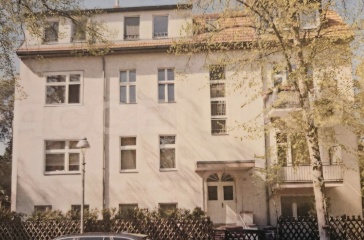 2 Zi Wohnung - Berlin Zehlendorf - 105,5 qm - Einbauküche - möbliert - WG tauglich - Hochparterre - Balkon - € 1800 warm — photo 1