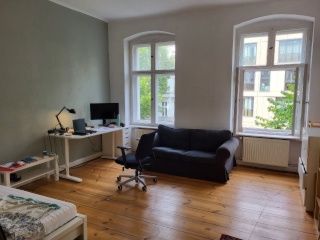 Charming Flat in Prenzlauer Berg near Mauerpark — photo 1