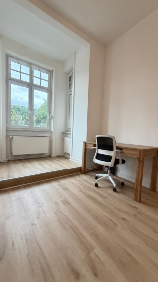 Anzeigenbild: Großes freies WG Zimmer in Guter Lage!