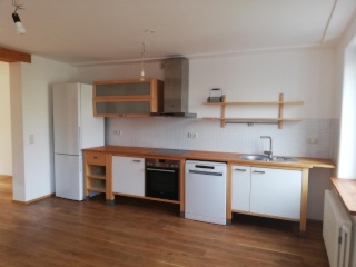 Anzeigenbild: 3-Raumwohnung mit offener Küche und Kamin