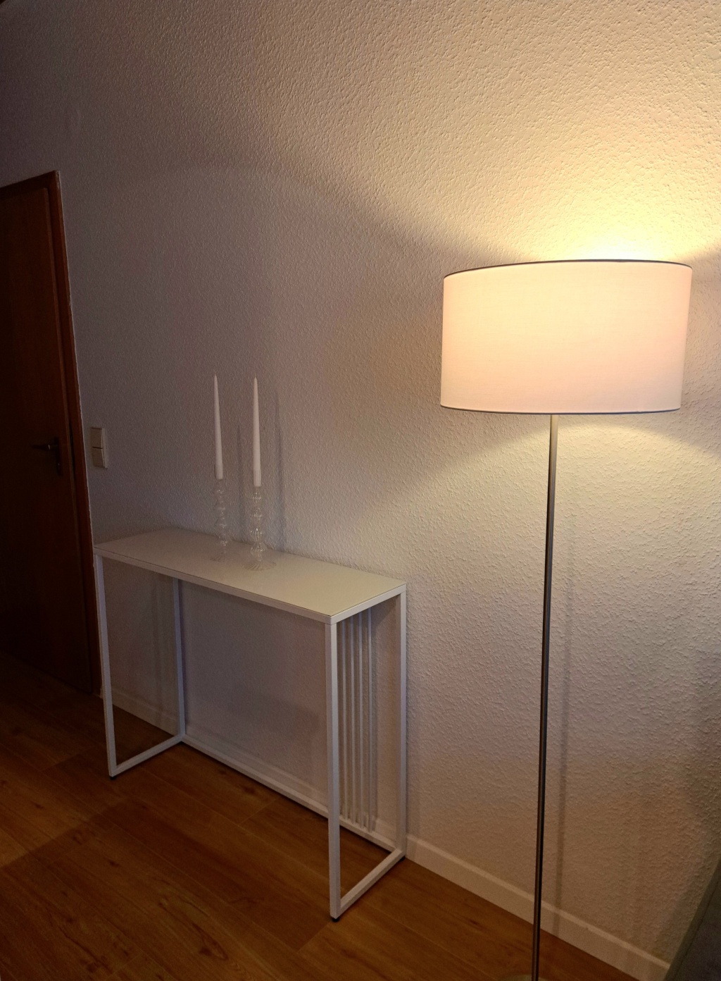 Schönes möbliertes 1-Zimmer-Apartment in zentraler Lage in Stuttgart-Feuerbach – Leobener Straße, 70469 Stuttgart Feuerbach – Vorschaubild 6