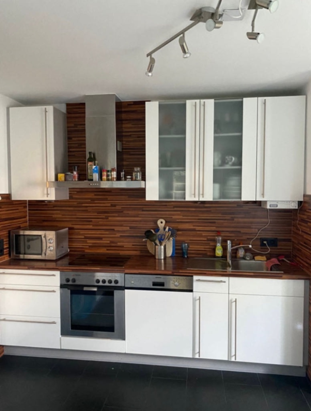 WG-Zimmer Innenstadt Öglinstraße 4 - Kueche
