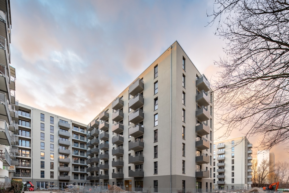 Schöne Neubauwohnung mit Balkon im Zweitbezug in Lichtenberg (nahe IKEA) neu zu vermieten