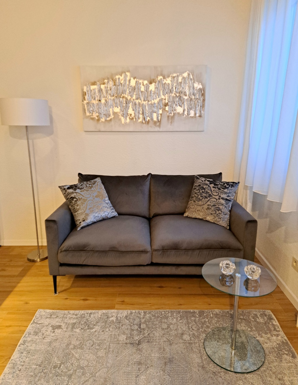 Schönes möbliertes 1-Zimmer-Apartment in zentraler Lage in Stuttgart-Feuerbach – Leobener Straße, 70469 Stuttgart Feuerbach – Vorschaubild 3