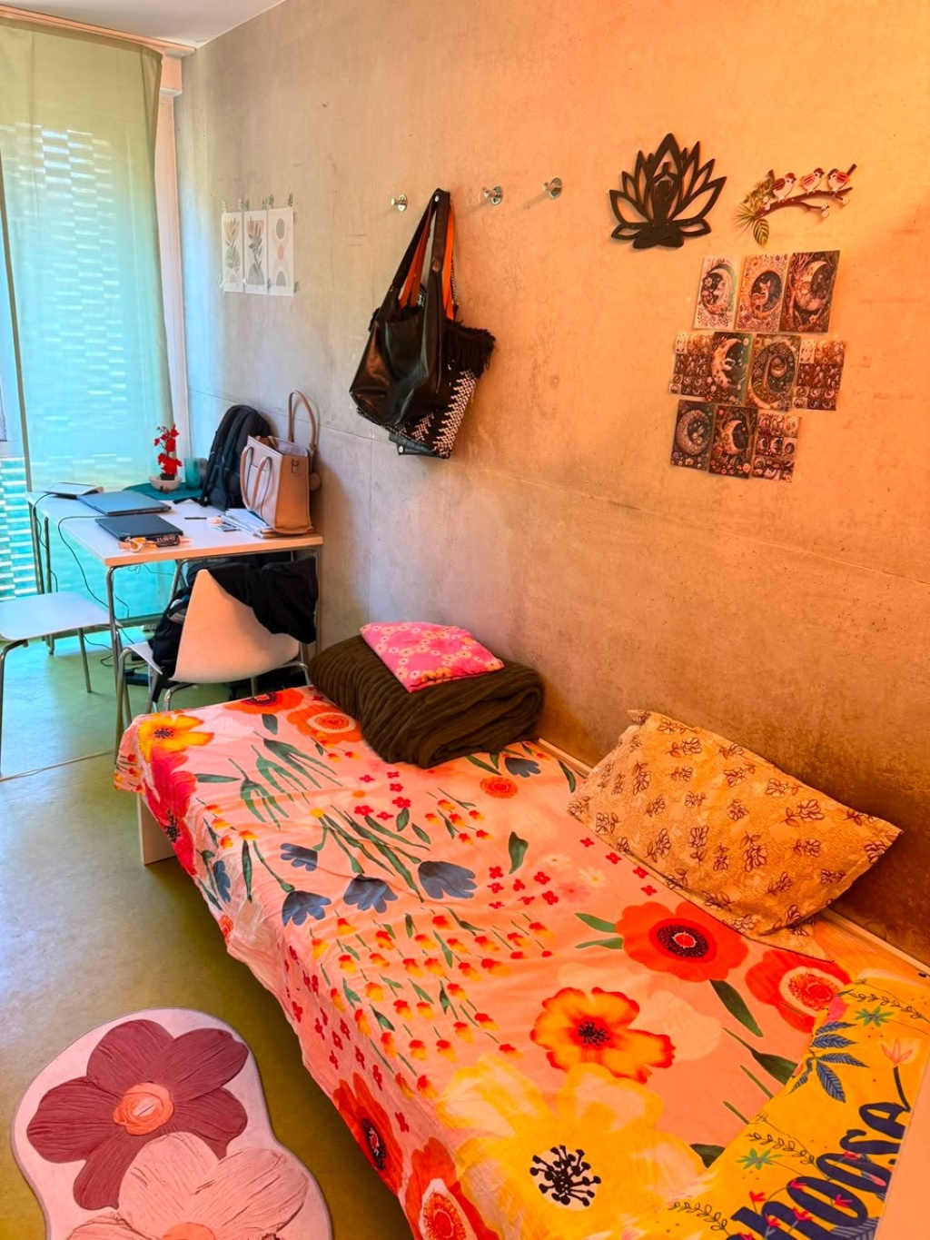 🚪 Long-Term Sublet. Move-in from 11th Sept 2026 Hello everyone, I am subletting my fully furnished room in a 3-person shared apartment (WG) 🗓️ Period: *11th September 2026 to 31 March 2027* 📍 Location: Heinz-Rühmann-Straße 9, 89231 Neu-Ulm. Studen – Heinz-Rühmann-Straße 9, 89231 Ulm Neu-Ulm – Vorschaubild 2