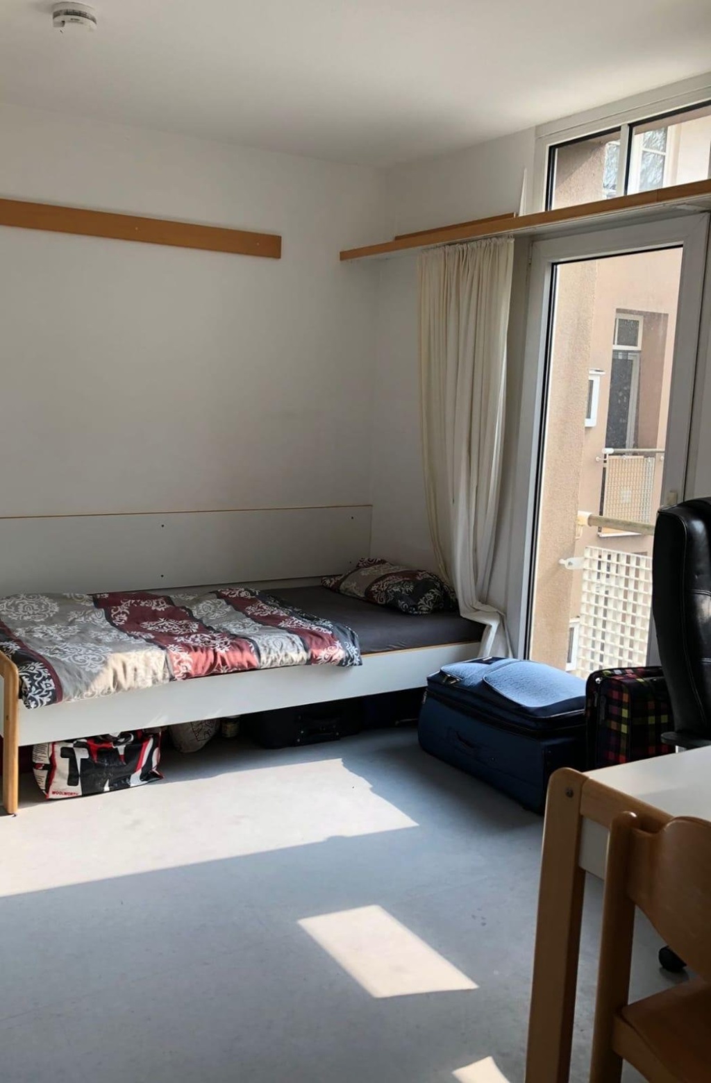 ☀️ Helles möbl. Zimmer mit eigenem Bad 🚿 – 91054 Erlangen Werker – Vorschaubild 3