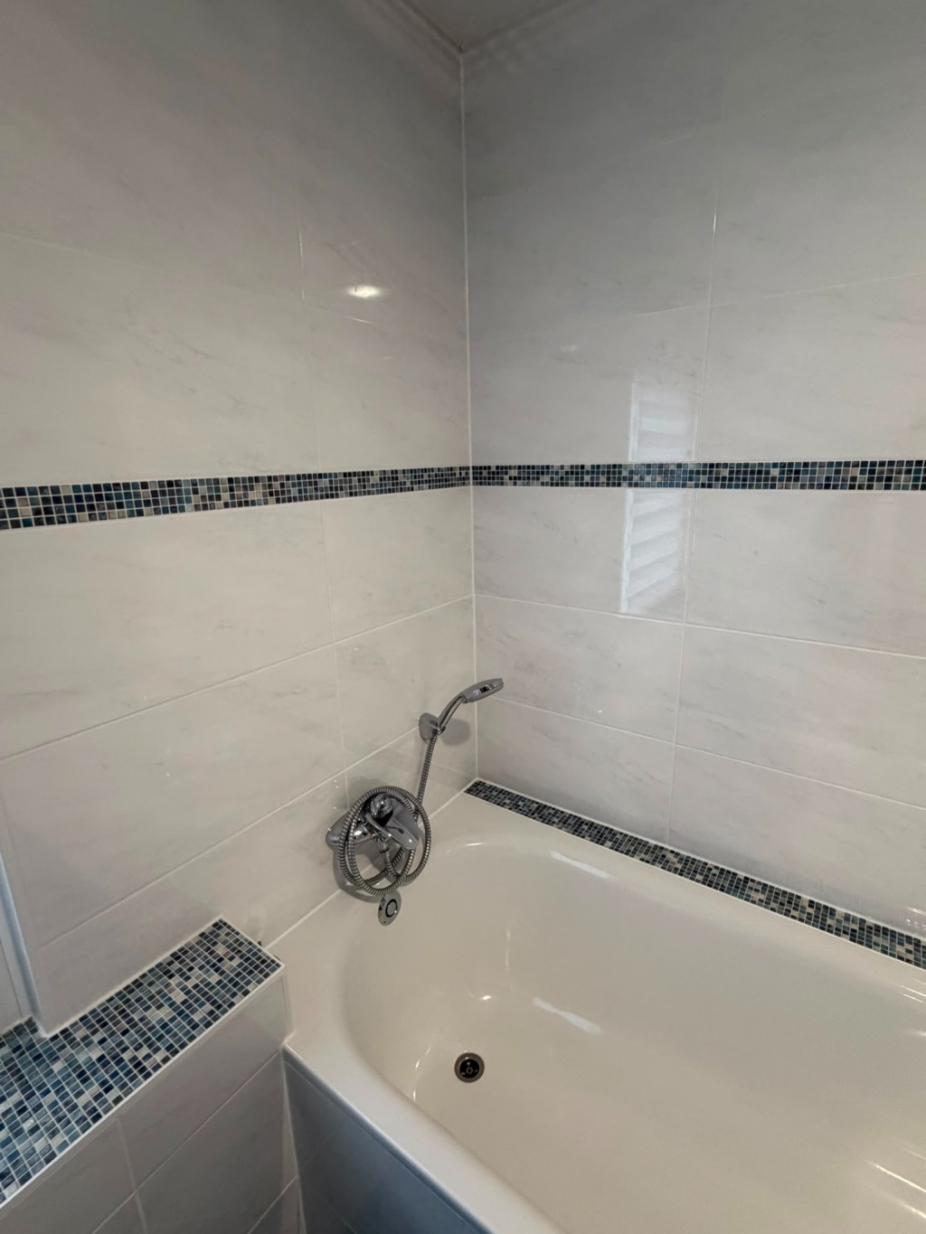 WG-Zimmer Garching b. München Rudolf-Schöppe-Weg 20 - Badezimmer 1.OG