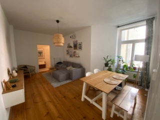 60m2 furnished apartment in Friedrichshain | Mid-Oct to early Apr — photo 1