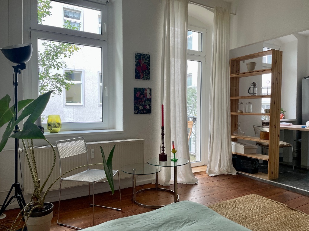 Apartamento Friedrichshain Neue Bahnhofstraße  3 - living space (plant no longer here)