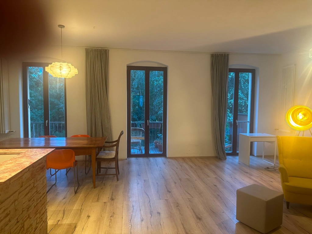 Flat Rummelsburg Lückstraße 2 - Bodentiefe Fenster/Tueren ,, Zugang zum Balkin