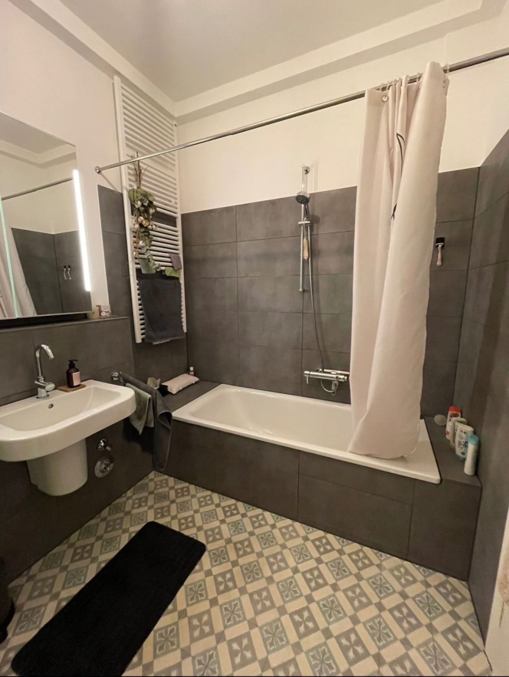 Zwischenmiete in Köln: Zuhause auf Zeit im schönen Agnesviertel (11.09.-08.10.) – Merlostraße, 50668 Köln Agnesviertel – Vorschaubild 4
