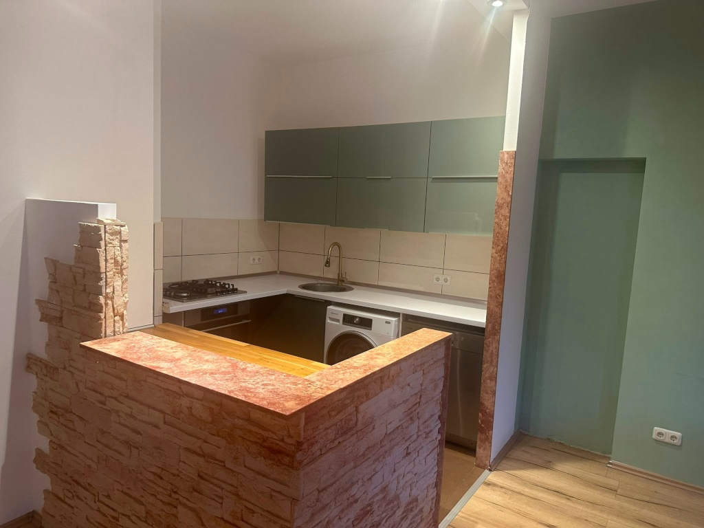 Flat Rummelsburg Lückstraße 2 - Kuecheninsel Einbaukueche